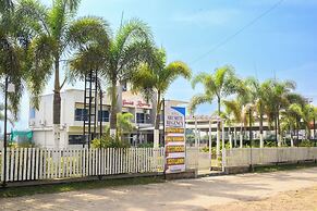 Hotel Srushti Regency