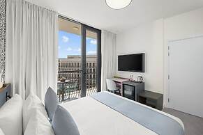 Nest Hotel, Aljada