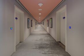Nest Hotel, Aljada