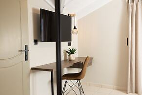 Manthos Beachfront Apartments