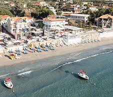 Manthos Beachfront Apartments