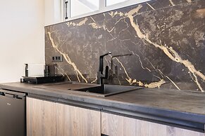 Manthos Beachfront Apartments