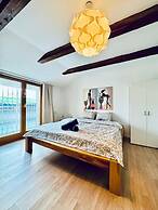 Cozy 7BR Villa Near Blumengarten