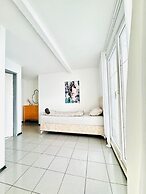 Cozy 7BR Villa Near Blumengarten