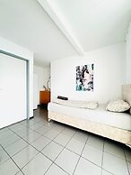 Cozy 7BR Villa Near Blumengarten