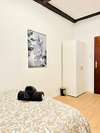 Cozy 7BR Villa Near Blumengarten