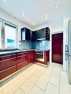 Cozy 7BR Villa Near Blumengarten