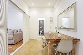 Modern Cozy Apartment
