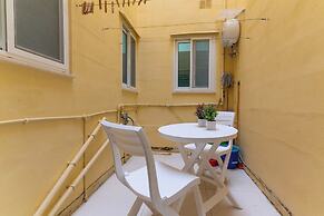 Seaside Cosy Maisonette- 2 mins from sea