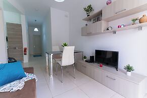 Seaside Cosy Maisonette- 2 mins from sea