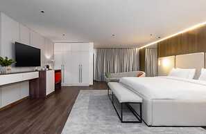 Ivy Lush Hotel