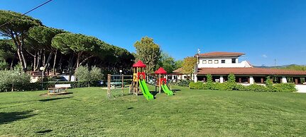 Mobile Home in Sarazena in Einem Ferienpark