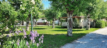 Mobile Home in Sarazena in Einem Ferienpark