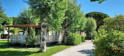 Mobile Home in Sarazena in Einem Ferienpark