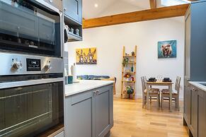 Beautiful 2 Bedroom Barn in Cerney Wick
