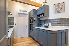 Beautiful 2 Bedroom Barn in Cerney Wick