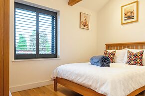 Beautiful 2 Bedroom Barn in Cerney Wick