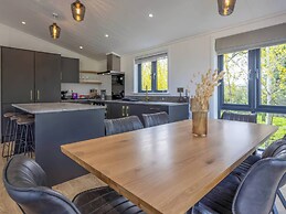 Isca Lodge - With Decking