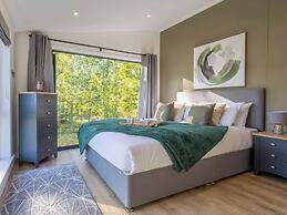 Isca Lodge - With Decking