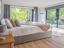Isca Lodge - With Decking