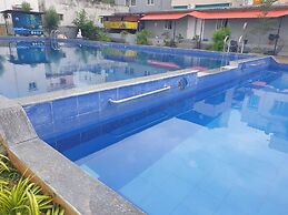 HIMALAYA POOL & RESORT
