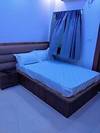 Hotel 7R Residency