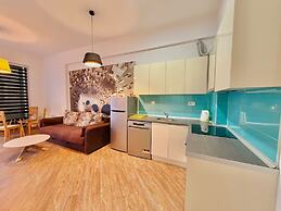 Orange Central Suites