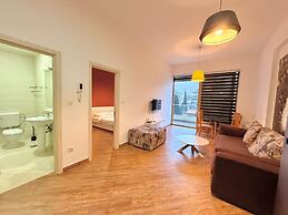 Orange Central Suites