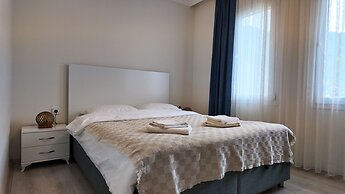 İnlice Apart House