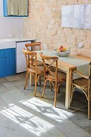 Aegina Town The Stone House