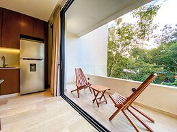 Modern Retreat near Aldea Zama