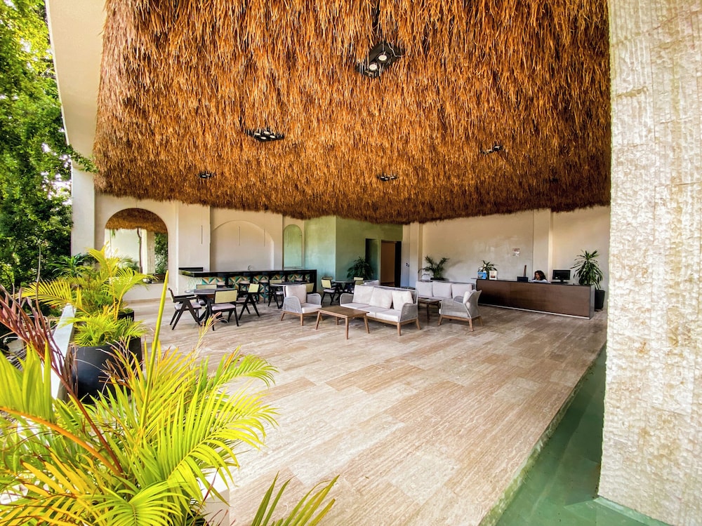 Modern Retreat near Aldea Zama