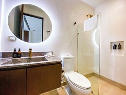 Modern Retreat near Aldea Zama