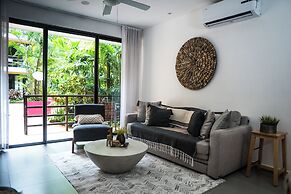 Lunada Bright Stay with Rooftop