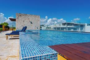 Lunada Bright Stay with Rooftop