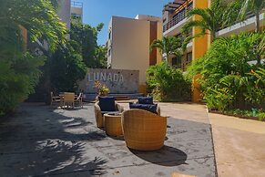 Lunada Bright Stay with Rooftop