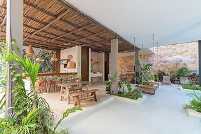 Manor Spacious Aldea Zama Retreat