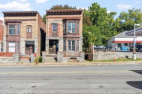 Spacious Home in Troy