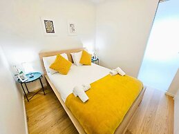Warm&Bright 1BR w terrace&parking