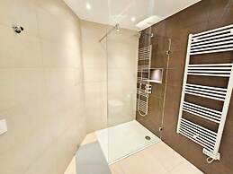 Warm&Bright 1BR w terrace&parking