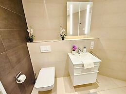 Warm&Bright 1BR w terrace&parking