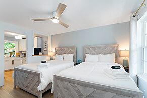 Sunset Suites
