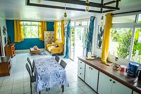 Vahine Ori Lodge