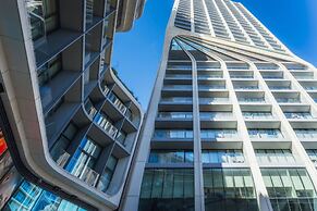 Official Mercury Suites With Rooftop Pool Access
