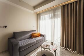 Official Mercury Suites With Rooftop Pool Access