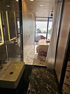 Coco 7 Beach Resort