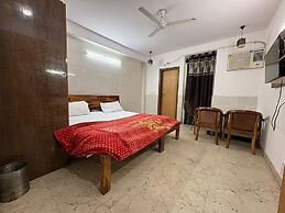 Hotel Twamev Ashram