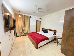Hotel Twamev Ashram