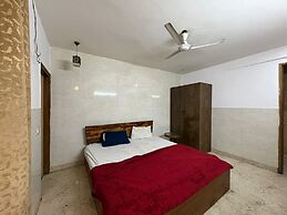 Hotel Twamev Ashram