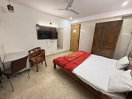 Hotel Twamev Ashram